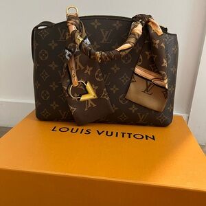 Louis Vuitton Purse